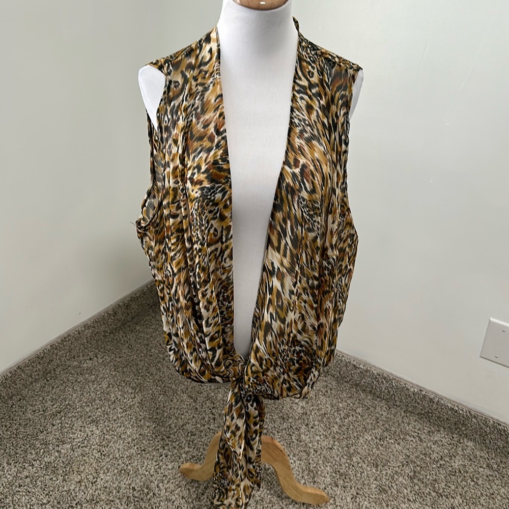 🍏 Magic It Fits Chiffon Blouse Animal Print OSFM